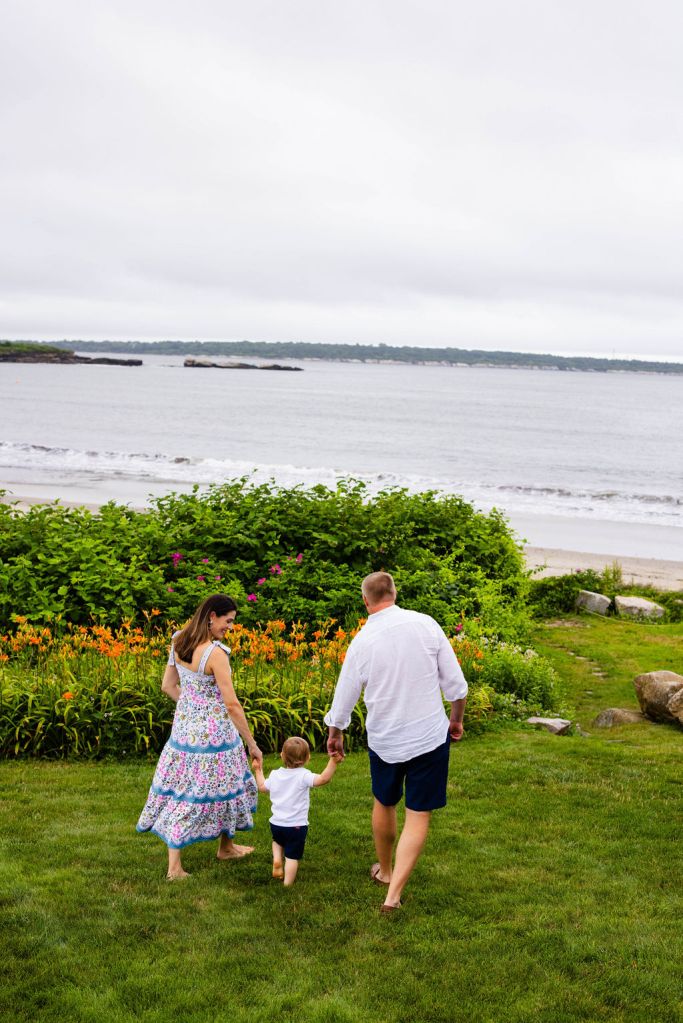 Family at Bonnet Shores Beach Club for family portrait in Narragansett, RI
