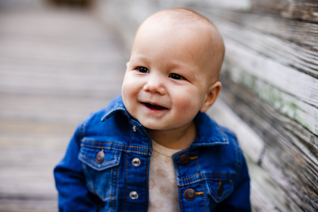 Family Portrait in Goddard Park in East Greenwich 