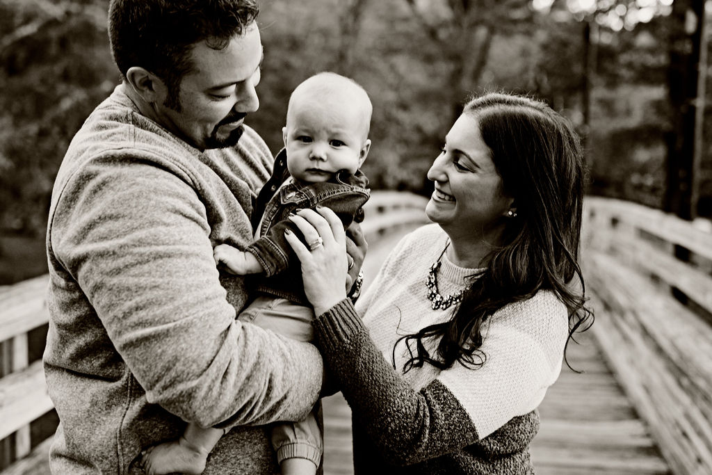 Family Portrait in Goddard Park in East Greenwich 