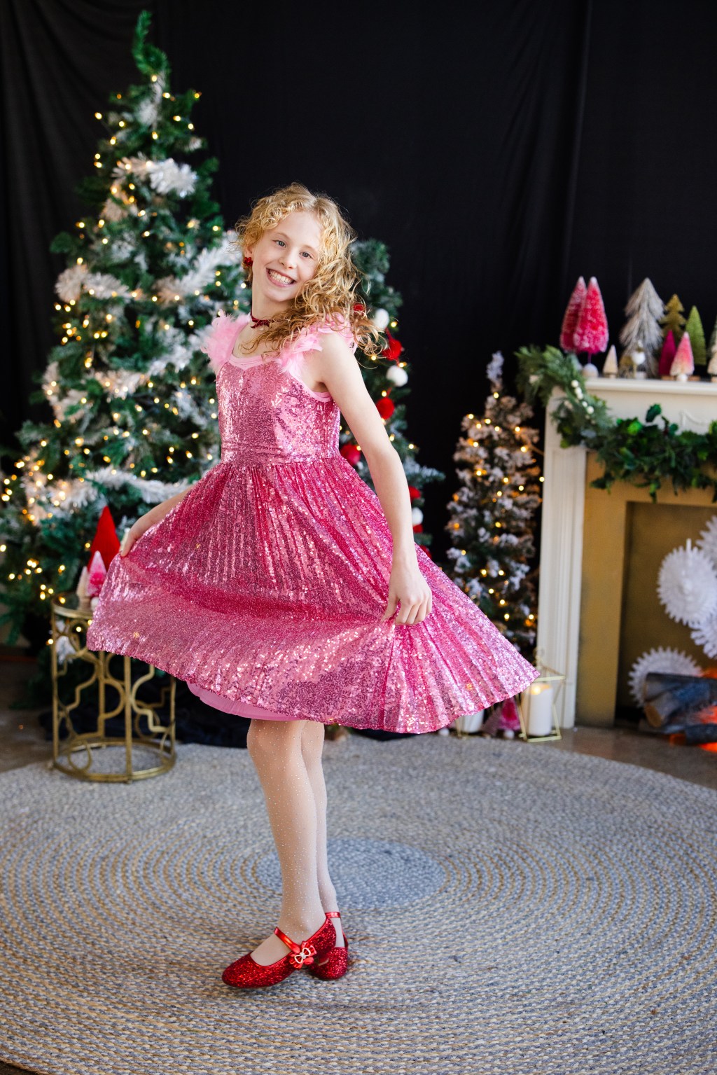 Families Love Our Holiday Mini Sessions (and Keep Coming&nbsp;Back)