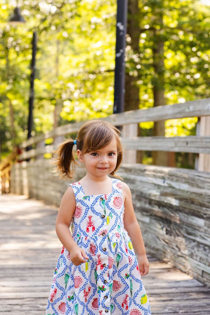 Kids on the foot bridge at Goddard Park in East Greenwich during their extended family photo session