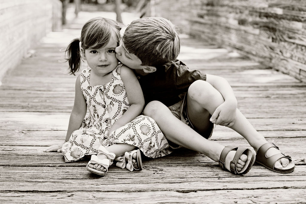 Kids on the foot bridge at Goddard Park in East Greenwich during their extended family photo session