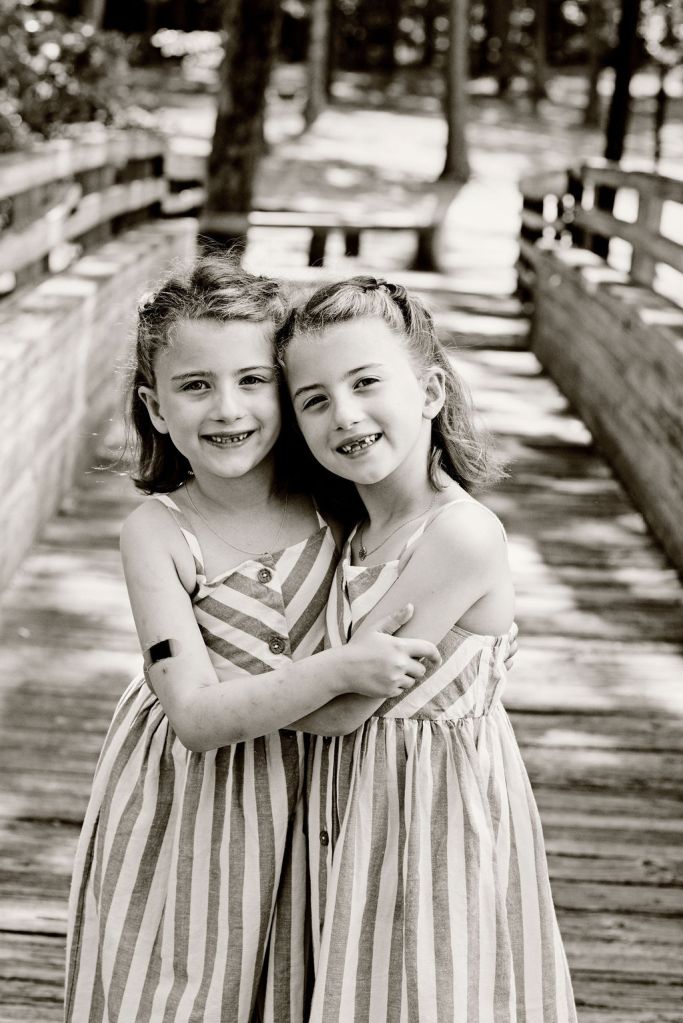 Kids on the foot bridge at Goddard Park in East Greenwich during their extended family photo session